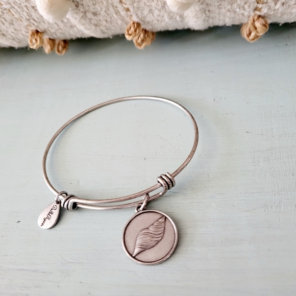 R502BSF RYANN LILAC BRACELET